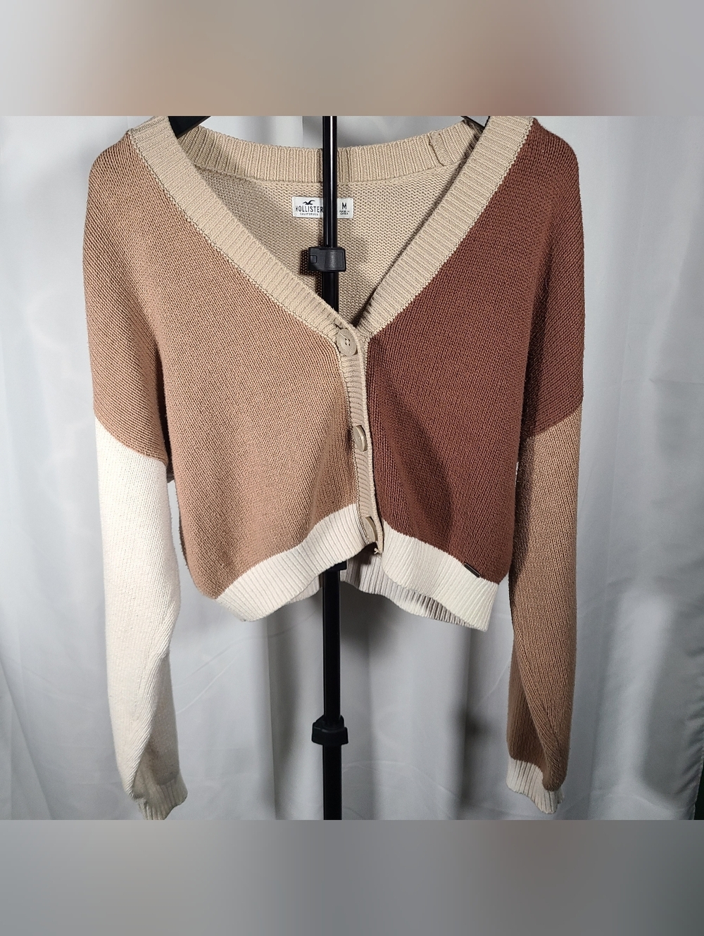 Hollister Colorblock Cropped Crewneck Sweater - Beige, Brown & Cream